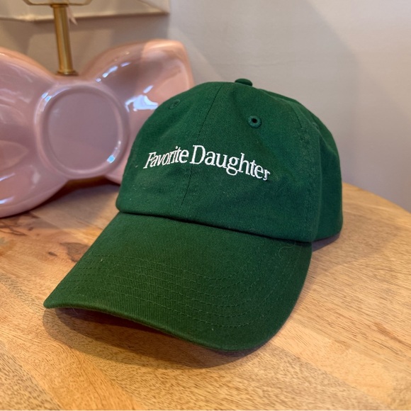 NWOT - never worn. Classic Logo Cotton Twill Baseball Cap - Picture 4 of 6